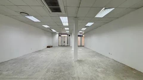 Fin Forum Building, 333 Dr Van Der Merwe Road, Montana Shop 6A (12).